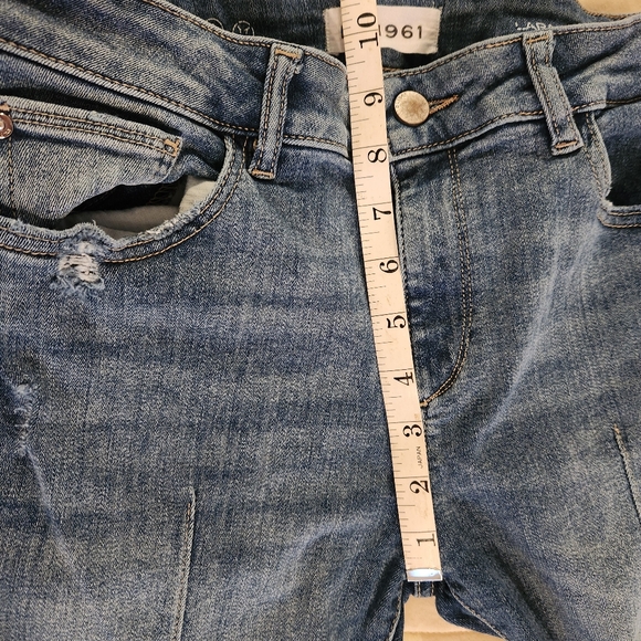 DL1961 Jeans, Lara Instasculpt Cropped Flare Jeans Front Seam, Pintuck Sz 29 EUC - Picture 16 of 16